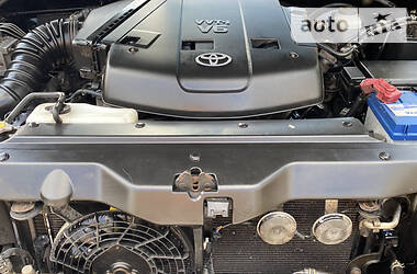 Позашляховик / Кросовер Toyota Land Cruiser Prado 2006 в 