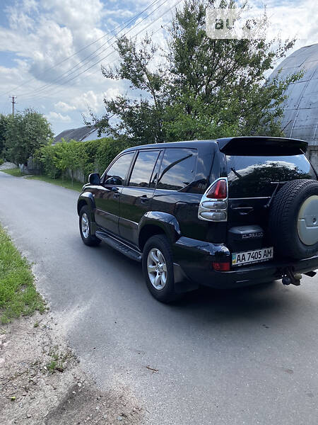Внедорожник / Кроссовер Toyota Land Cruiser Prado 2006 в Киеве