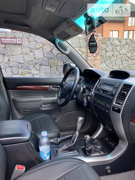 Внедорожник / Кроссовер Toyota Land Cruiser Prado 2006 в Киеве