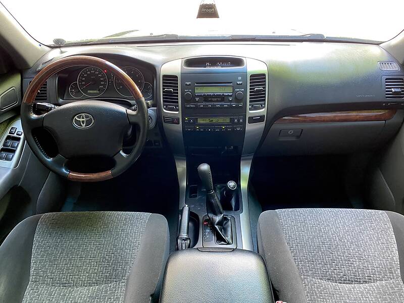 Позашляховик / Кросовер Toyota Land Cruiser Prado 2006 в Дніпрі