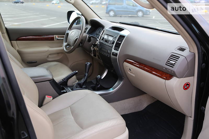 Универсал Toyota Land Cruiser Prado 2008 в 