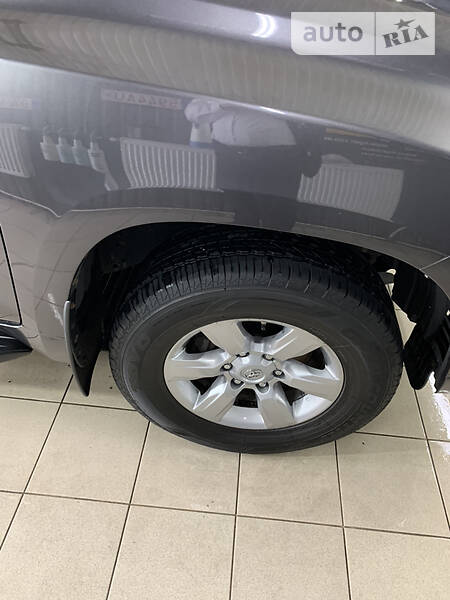 Позашляховик / Кросовер Toyota Land Cruiser Prado 2013 в Києві фото 18 Позашляховик / Кросовер Toyota Land Cruiser Prado 2013 в Києві