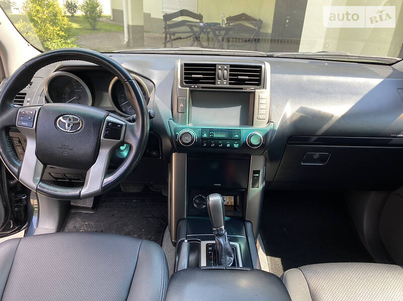 Позашляховик / Кросовер Toyota Land Cruiser Prado 2011 в Дніпрі фото 9 Позашляховик / Кросовер Toyota Land Cruiser Prado 2011 в Дніпрі