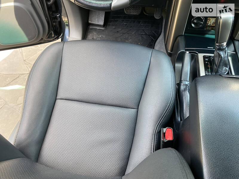 Позашляховик / Кросовер Toyota Land Cruiser Prado 2011 в Дніпрі фото 10 Позашляховик / Кросовер Toyota Land Cruiser Prado 2011 в Дніпрі