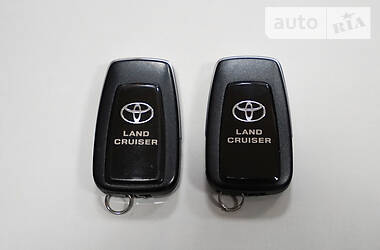 Універсал Toyota Land Cruiser Prado 2019 в 