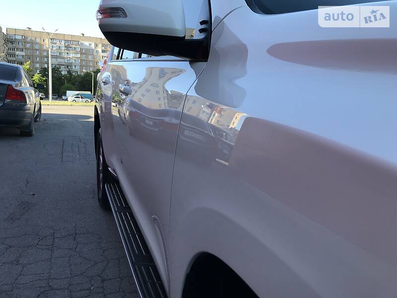 Позашляховик / Кросовер Toyota Land Cruiser Prado 2017 в Вінниці