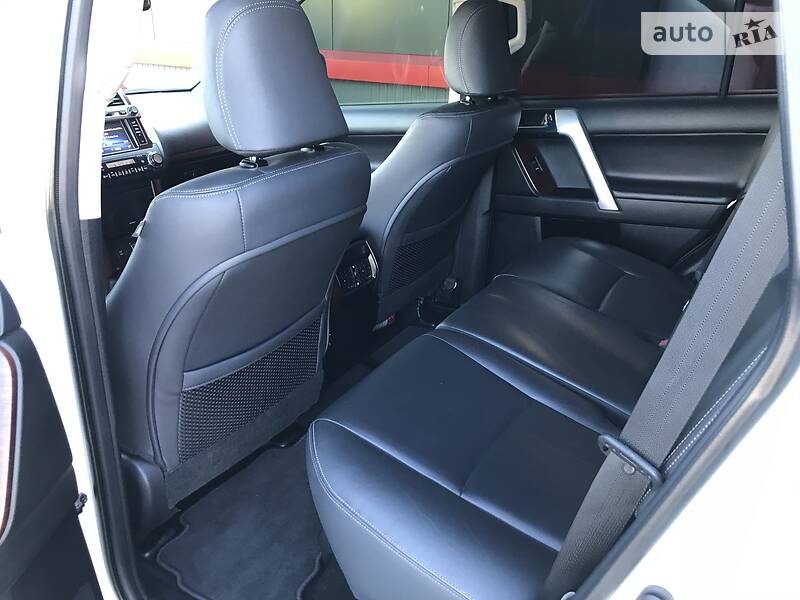 Позашляховик / Кросовер Toyota Land Cruiser Prado 2017 в Вінниці