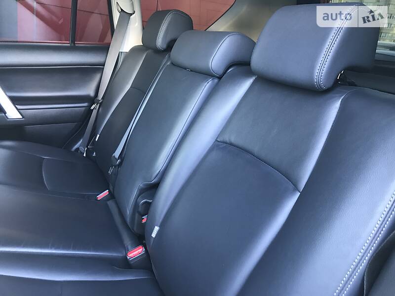 Позашляховик / Кросовер Toyota Land Cruiser Prado 2017 в Вінниці