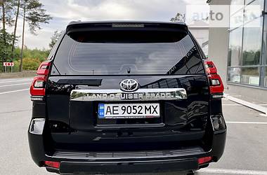 Внедорожник / Кроссовер Toyota Land Cruiser Prado 2019 в Киеве