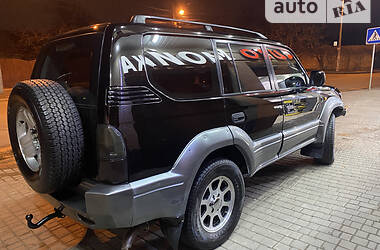 Внедорожник / Кроссовер Toyota Land Cruiser Prado 2000 в 