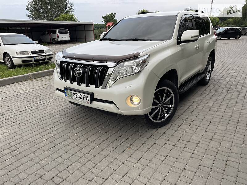 Внедорожник / Кроссовер Toyota Land Cruiser Prado 2016 в Днепре