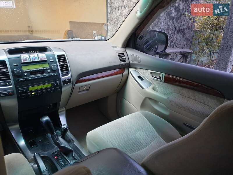 Позашляховик / Кросовер Toyota Land Cruiser Prado 2006 в Запоріжжі фото 13 Позашляховик / Кросовер Toyota Land Cruiser Prado 2006 в Запоріжжі