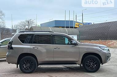 Внедорожник / Кроссовер Toyota Land Cruiser Prado 2020 в Черновцах