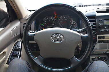 Внедорожник / Кроссовер Toyota Land Cruiser Prado 2003 в Харькове