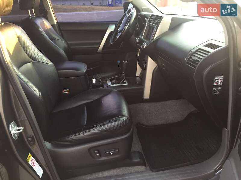 Позашляховик / Кросовер Toyota Land Cruiser Prado 2010 в Харкові фото 11 Позашляховик / Кросовер Toyota Land Cruiser Prado 2010 в Харкові