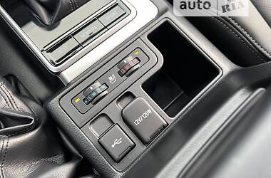 Внедорожник / Кроссовер Toyota Land Cruiser Prado 2021 в 