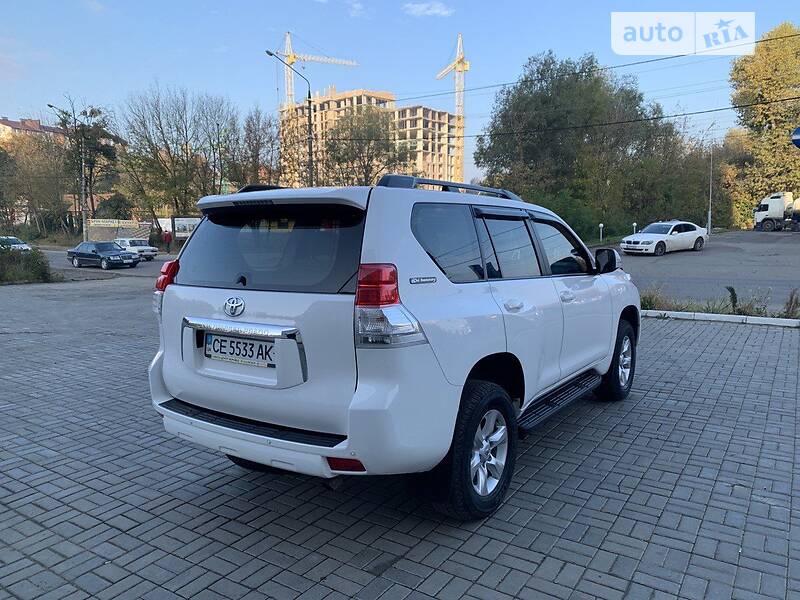 Внедорожник / Кроссовер Toyota Land Cruiser Prado 2012 в Черновцах