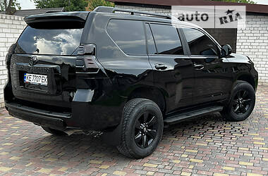 Внедорожник / Кроссовер Toyota Land Cruiser Prado 2020 в 
