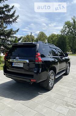 Позашляховик / Кросовер Toyota Land Cruiser Prado 2017 в Вінниці