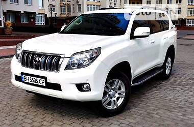 Внедорожник / Кроссовер Toyota Land Cruiser Prado 2010 в Одессе