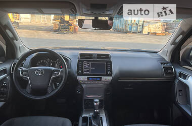 Позашляховик / Кросовер Toyota Land Cruiser Prado 2021 в Запоріжжі