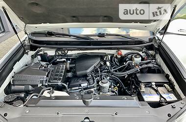 Позашляховик / Кросовер Toyota Land Cruiser Prado 2012 в 