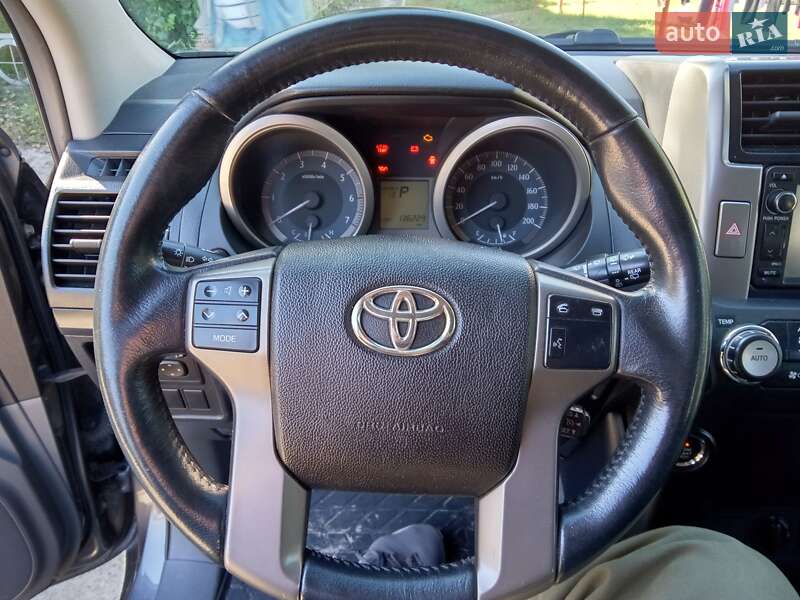 Внедорожник / Кроссовер Toyota Land Cruiser Prado 2012 в Харькове фото 5 Внедорожник / Кроссовер Toyota Land Cruiser Prado 2012 в Харькове