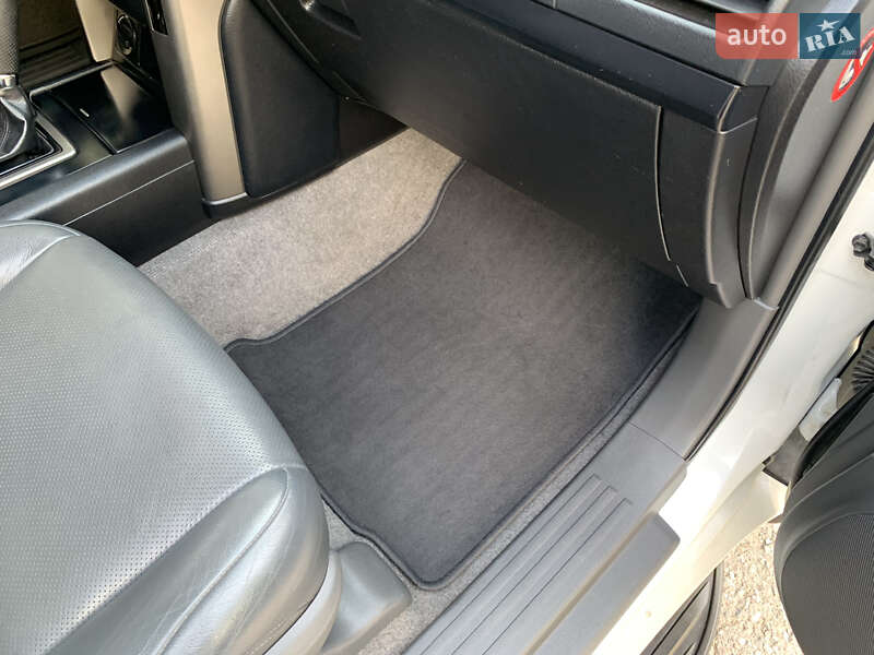 Внедорожник / Кроссовер Toyota Land Cruiser Prado 2013 в Тернополе фото 25 Внедорожник / Кроссовер Toyota Land Cruiser Prado 2013 в Тернополе