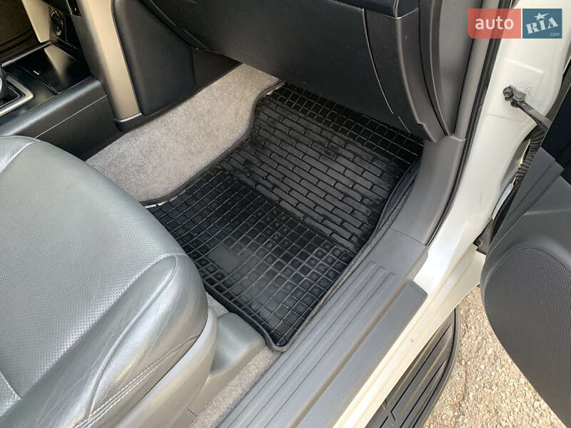 Внедорожник / Кроссовер Toyota Land Cruiser Prado 2013 в Тернополе фото 26 Внедорожник / Кроссовер Toyota Land Cruiser Prado 2013 в Тернополе