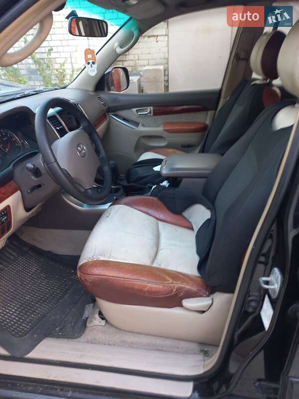 Внедорожник / Кроссовер Toyota Land Cruiser Prado 2004 в Киеве