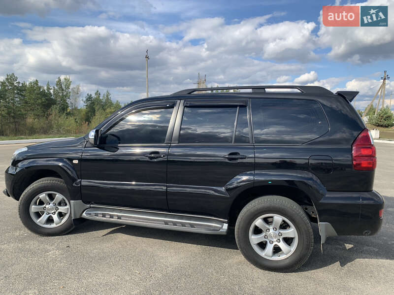 Внедорожник / Кроссовер Toyota Land Cruiser Prado 2006 в Малине