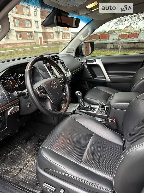 Позашляховик / Кросовер Toyota Land Cruiser Prado 2020 в Черкасах
