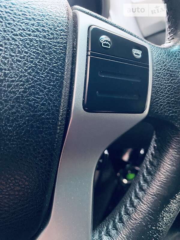 Внедорожник / Кроссовер Toyota Land Cruiser Prado 2014 в Тячеве