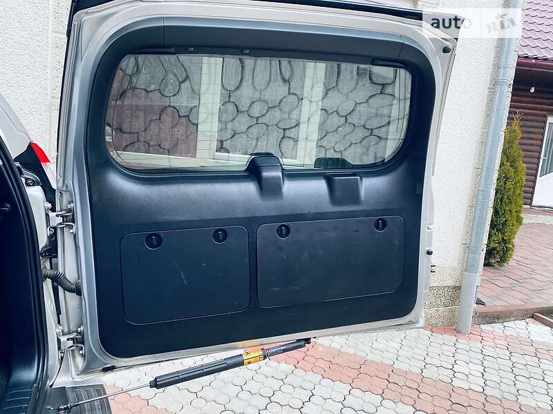 Внедорожник / Кроссовер Toyota Land Cruiser Prado 2014 в Тячеве