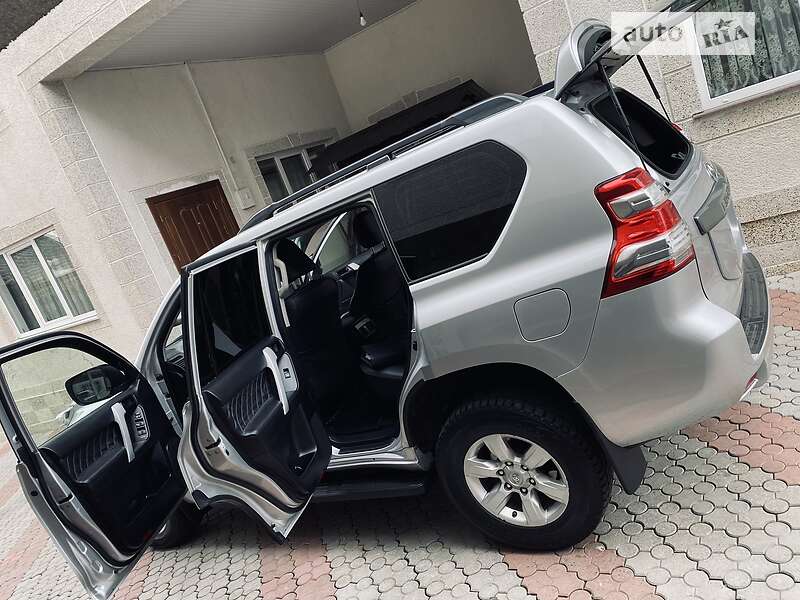 Внедорожник / Кроссовер Toyota Land Cruiser Prado 2014 в Тячеве