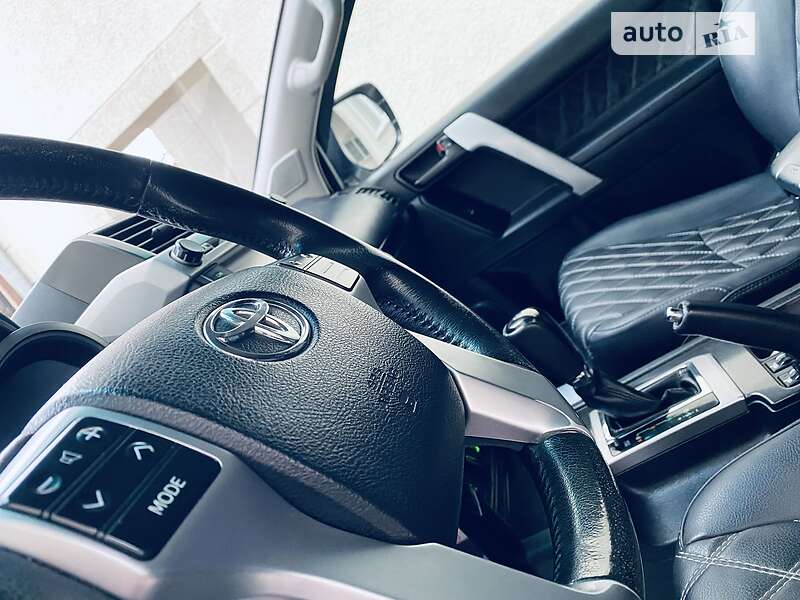 Внедорожник / Кроссовер Toyota Land Cruiser Prado 2014 в Тячеве