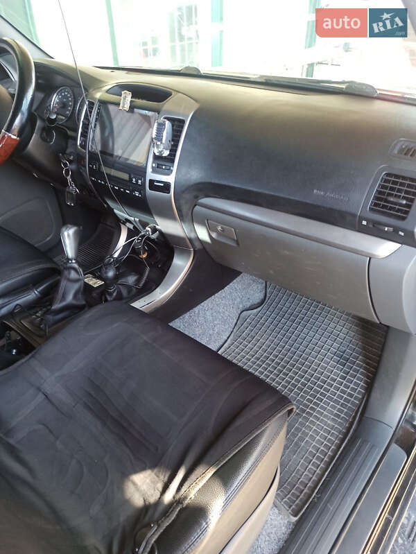 Позашляховик / Кросовер Toyota Land Cruiser Prado 2005 в Збаражі