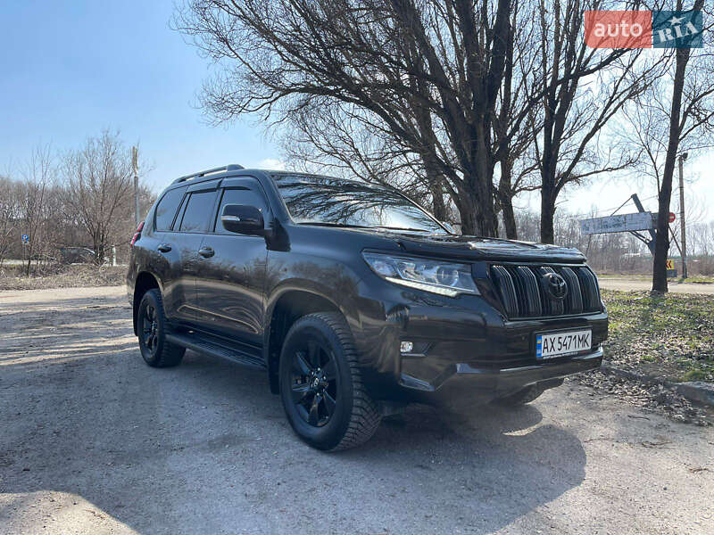 Позашляховик / Кросовер Toyota Land Cruiser Prado 2017 в Дніпрі фото 4 Позашляховик / Кросовер Toyota Land Cruiser Prado 2017 в Дніпрі