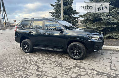 Внедорожник / Кроссовер Toyota Land Cruiser Prado 2012 в Межевой