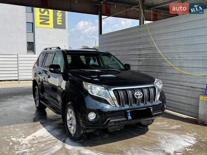 Внедорожник / Кроссовер Toyota Land Cruiser Prado 2017 в Львове фото 8 Внедорожник / Кроссовер Toyota Land Cruiser Prado 2017 в Львове