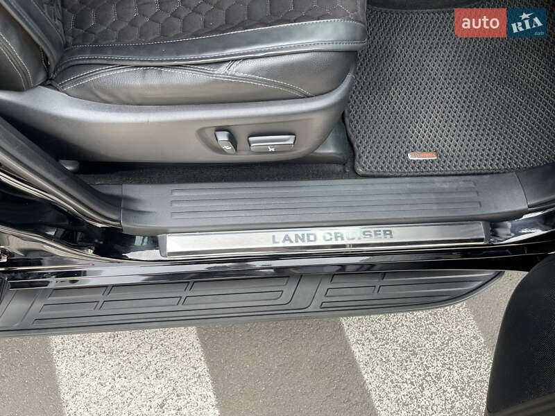Позашляховик / Кросовер Toyota Land Cruiser Prado 2019 в Харкові фото 11 Позашляховик / Кросовер Toyota Land Cruiser Prado 2019 в Харкові