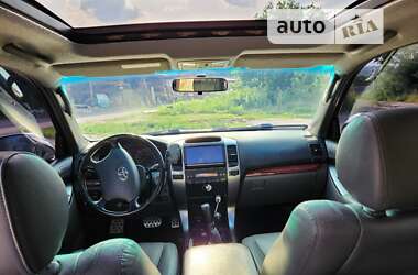 Внедорожник / Кроссовер Toyota Land Cruiser Prado 2005 в 