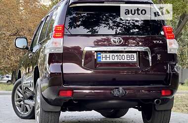 Внедорожник / Кроссовер Toyota Land Cruiser Prado 2010 в Одессе