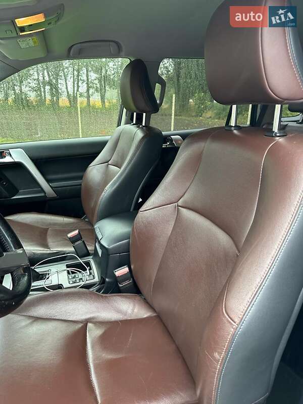 Внедорожник / Кроссовер Toyota Land Cruiser Prado 2016 в Романове