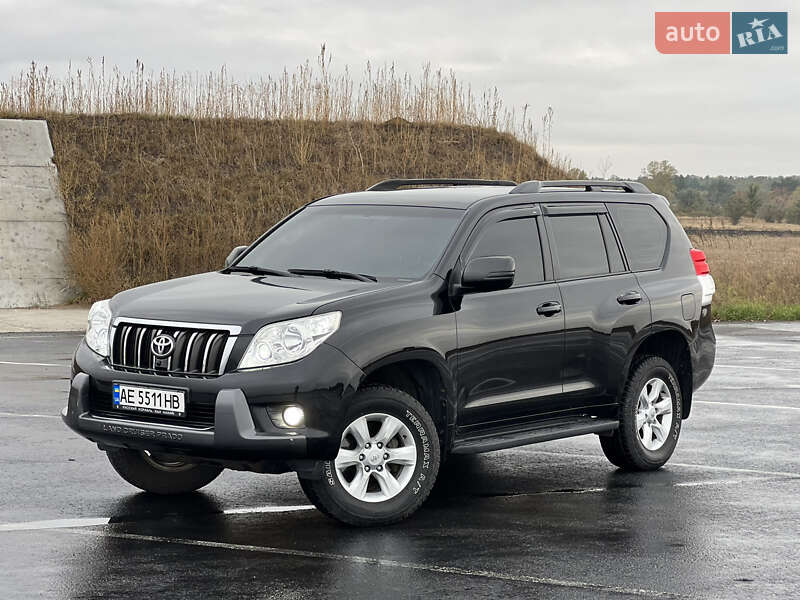 Toyota Land Cruiser Prado 2011