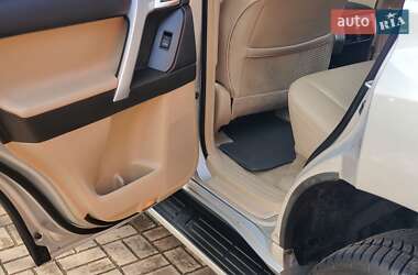 Внедорожник / Кроссовер Toyota Land Cruiser Prado 2012 в Кривом Роге