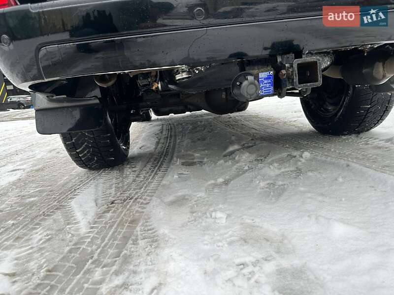 Внедорожник / Кроссовер Toyota Land Cruiser Prado 2005 в Киеве