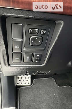 Внедорожник / Кроссовер Toyota Land Cruiser Prado 2013 в 