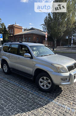 Внедорожник / Кроссовер Toyota Land Cruiser Prado 2006 в Днепре