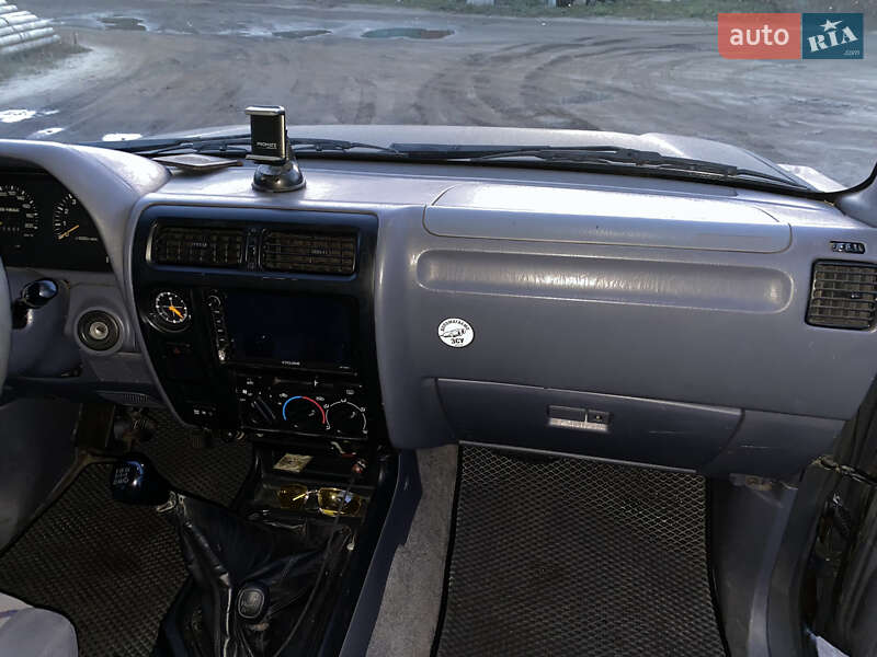 Позашляховик / Кросовер Toyota Land Cruiser Prado 1997 в Києві